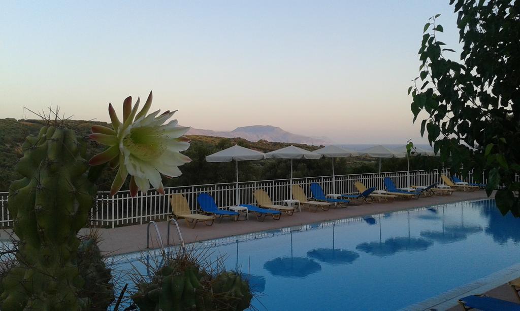 Calamon Apartments Episkopi-Chania Екстериор снимка