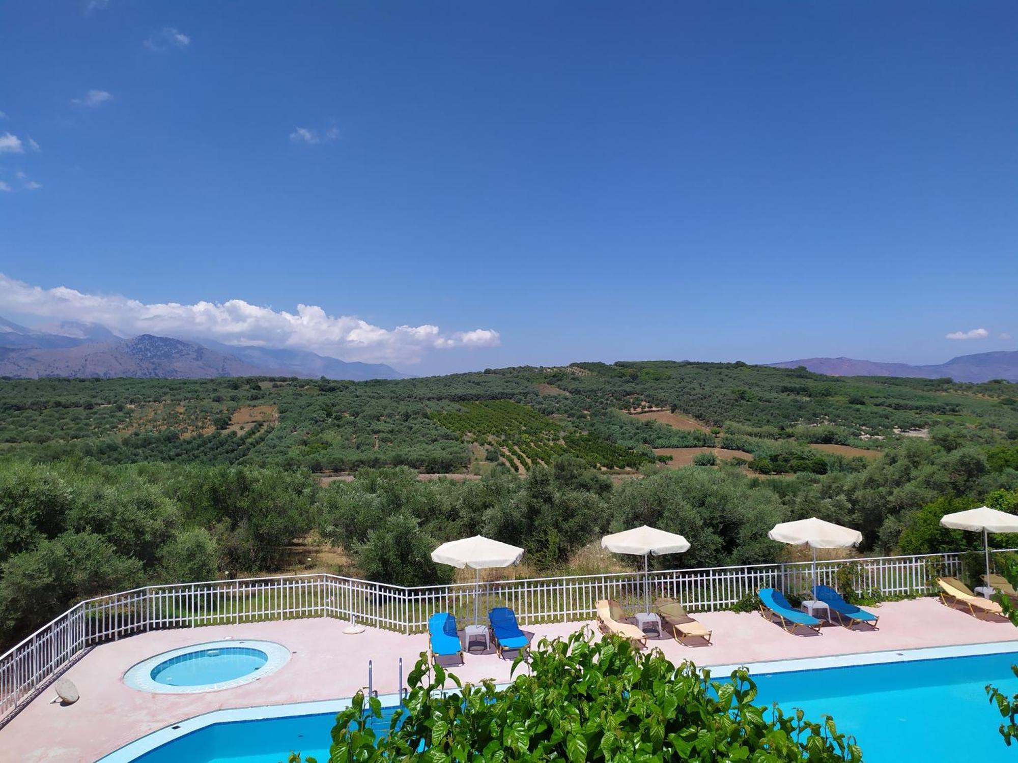 Calamon Apartments Episkopi-Chania Екстериор снимка