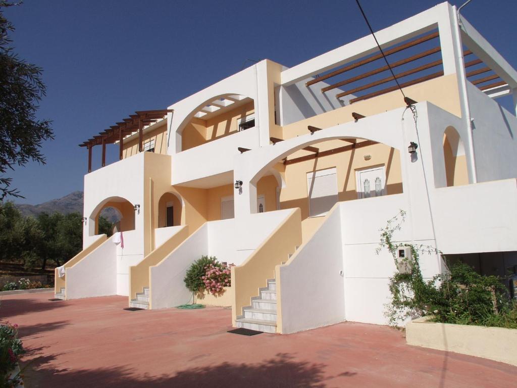 Calamon Apartments Episkopi-Chania Екстериор снимка