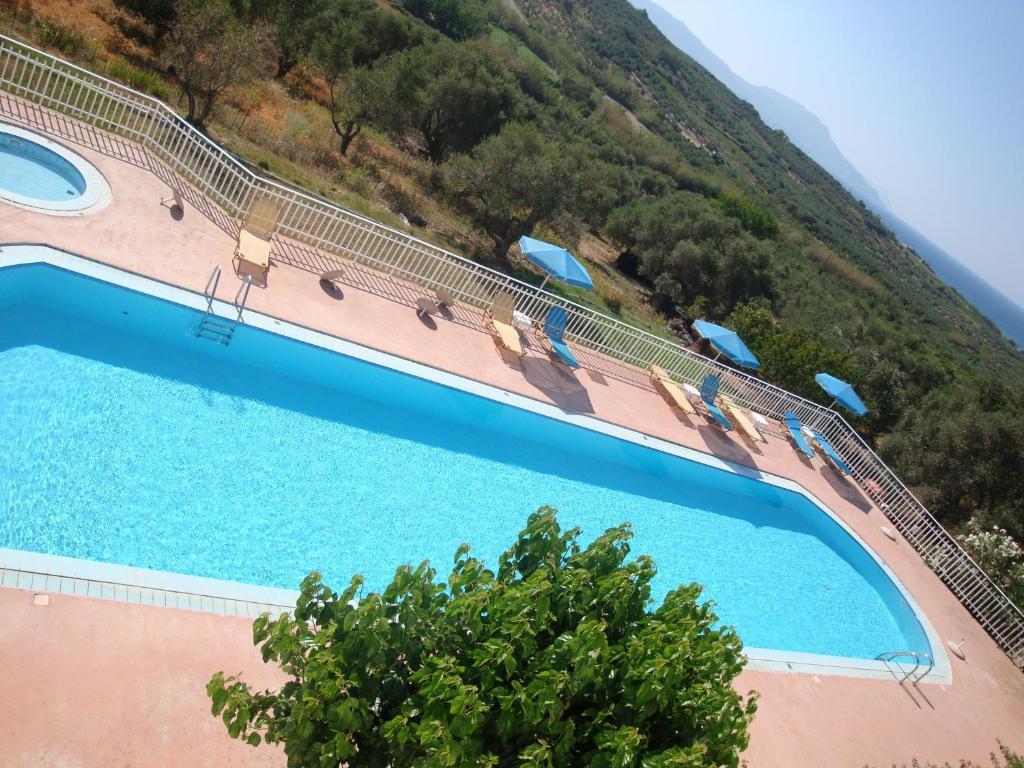 Calamon Apartments Episkopi-Chania Екстериор снимка