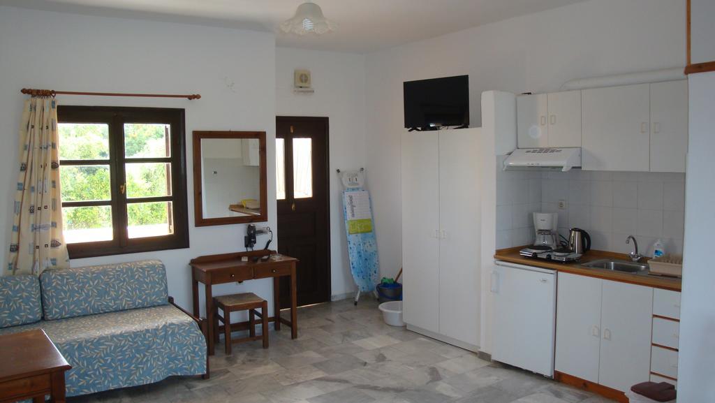 Calamon Apartments Episkopi-Chania Екстериор снимка