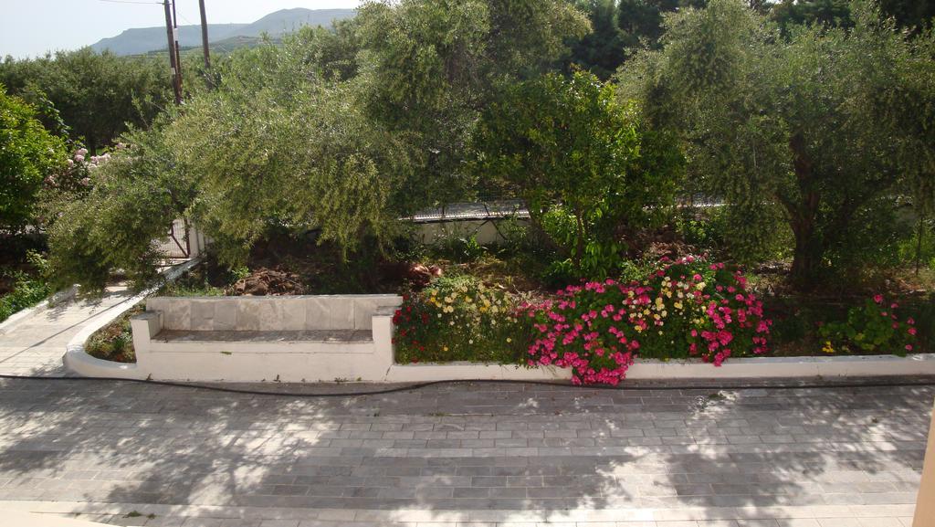 Calamon Apartments Episkopi-Chania Екстериор снимка